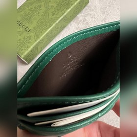 Новинка — GG Marmont Карточка с фигурным стеганым узором, с логот