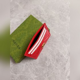 Новинка — GG Marmont Карточка с фигурным стеганым узором, с логот
