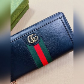 Новинка GUCCI! Серия Ophidia — кошелек на молнии, изготовлен из к