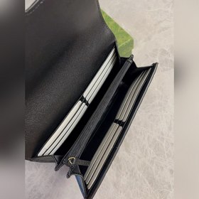 Новейшая модель GUCCI из оригинальной кожи Ferrari с тисненым лог