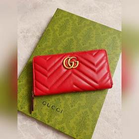 Новинка GUCCI — длинный кожаный кошелек GG Marmont с застежкой-мо