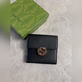 Новейшая модель GUCCI из оригинальной кожи Ferrari ~ большая букв
