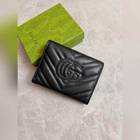 Официальный сайт GUCCI ~ Кожаный кошелек с двойным G из металла ц