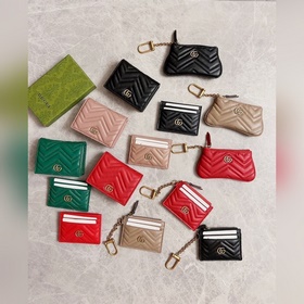 Новейшая модель GUCCI – GG Marmont Карточка-держатель из натураль