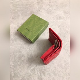 Новинка GUCCI ~ Карточный чехол GG Marmont стеганым узором виде ч