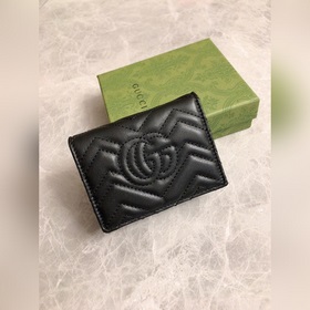 Новинка GUCCI ~ Карточный чехол GG Marmont стеганым узором виде ч