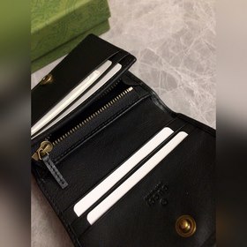 Новинка GUCCI ~ Карточный чехол GG Marmont стеганым узором виде ч