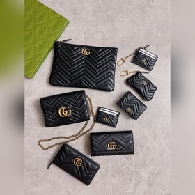 Новинка GUCCI ~ Карточный чехол GG Marmont стеганым узором виде ч