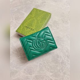 Новейшая модель GUCCI – GG Marmont Карточка-держатель из натураль