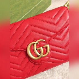 Оригинальная продукция GUCCI! Мини-сумка GG Marmont с цепочкой им