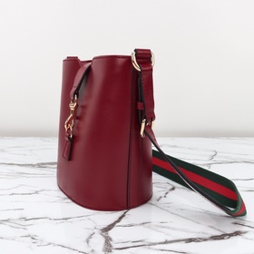Новая модель Gucci, качество как в фирменном магазине, фотография