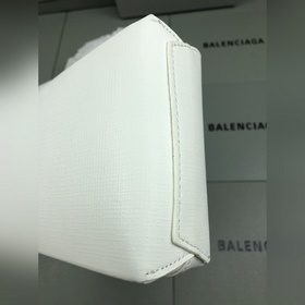 Новый член семейства кожаных сумок Balenciaga из Парижа — сумка д