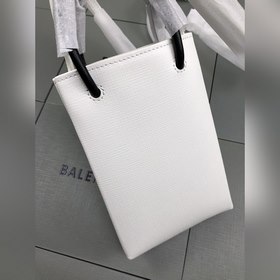 Новый член семейства кожаных сумок Balenciaga из Парижа — сумка д