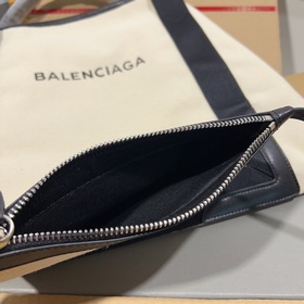 【Balenciaga】 Новая модель с одной строкой букв BALENCIAGA 17 весн