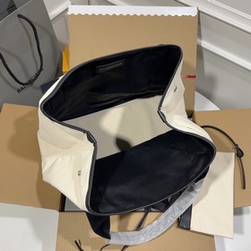 【Balenciaga】 Новая модель с одной строкой букв BALENCIAGA 17 весн