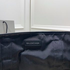 【Balenciaga】 Новая модель с одной строкой букв BALENCIAGA 17 весн