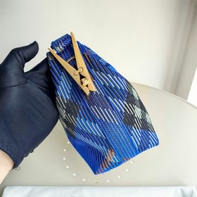 Новая сумка-ланчбокс Burberry Размеры： 21,5 x 10,5 x 23 см Мягкая