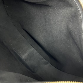 Подлинный продукт Новинка от CELINE – новая сумка HELOISE HOBO п