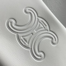 Подлинный продукт Новинка от CELINE – новая сумка HELOISE HOBO п
