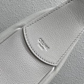 Подлинный продукт Новинка от CELINE – новая сумка HELOISE HOBO п