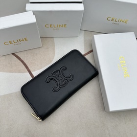 TRIOMPHE CUIR Большой кошелек на молнии, из гладкой телячьей кожи