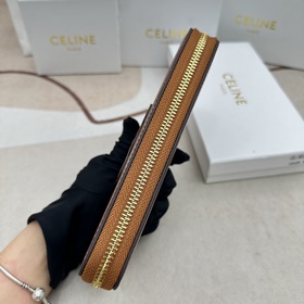 TRIOMPHE CUIR Большой кошелек на молнии, из гладкой телячьей кожи