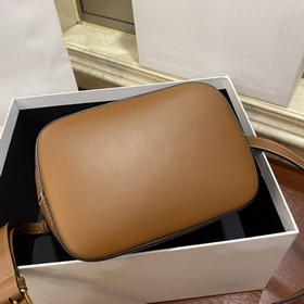 Подлинная модель CELINE 2025 весна-лето, новая модель CUIR, с объ