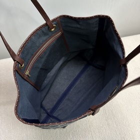 Подлинная модель Celine 2025, новейшая серия Barcelona. Очень лег