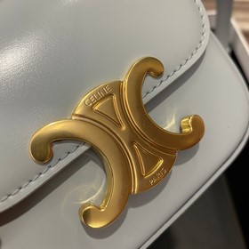 Подлинный CELINE2025 Новинка mini (сумка для наушников) В этом го