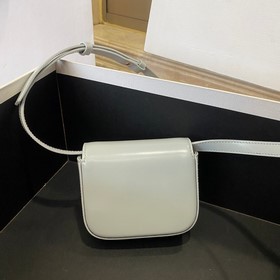 Подлинный CELINE2025 Новинка mini (сумка для наушников) В этом го