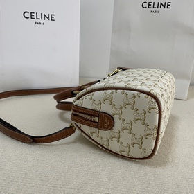 Подлинный товар CELINE Маленькая сумка из кожи с логотипом TRIOM