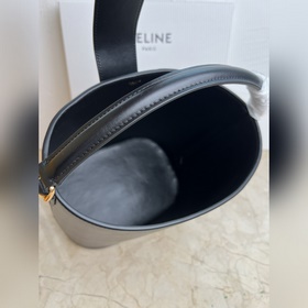 Подлинный товар Сумка CELINE LOUISE среднего размера из гладкой 