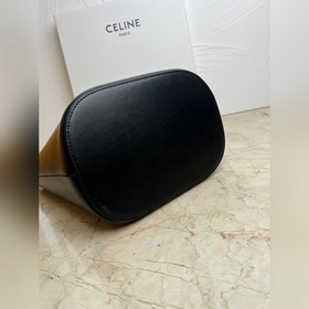 Подлинный товар Сумка CELINE LOUISE среднего размера из гладкой 