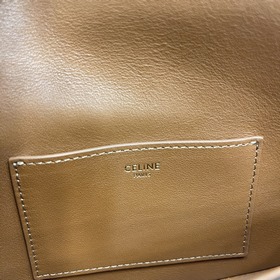 Подлинная роскошная французская модная марка Celine представляет 