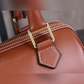 Оригинальная кожа, высочайшее качество, полностью металлическая ф