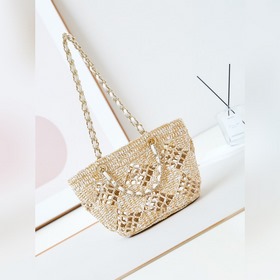 CHANEL COCO BEACH BAG Ажурный дизайн и плетение из рафии Размеры：