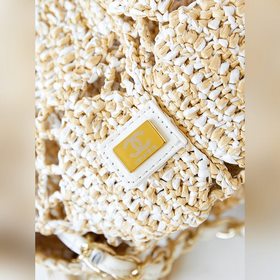 CHANEL COCO BEACH BAG Ажурный дизайн и плетение из рафии Размеры：