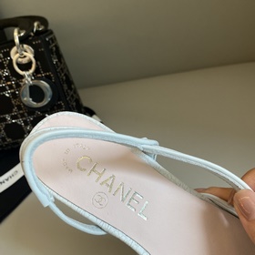 【Chanel】 Новая серия туфель с открытой пяткой от Chanel!  Кажда