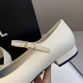 【Chanel】 Новинка осень-зима 2023 от Chanel — туфли с круглым носк
