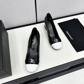 Официальный сайт Chanel синхронизирован с последней версией CHANE