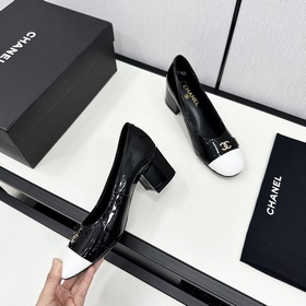 Официальный сайт Chanel синхронизирован с последней версией CHANE