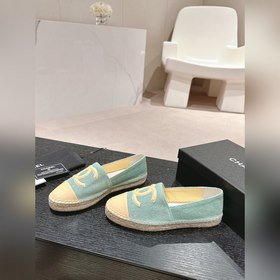 CHANEL маленькие туфли-тапочки с подошвой из пеньковой веревки. В