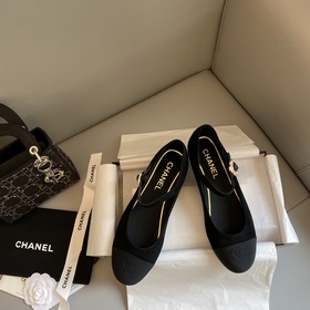【Chanel】 Новые туфли Chanel Mary Jane с цветочным узором! Гаранти