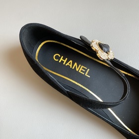 【Chanel】 Новые туфли Chanel Mary Jane с цветочным узором! Гаранти