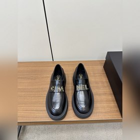 2025ss Chanel Лоферы на толстой подошве с буквой 23ss Новая мод
