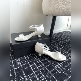 Услуги покупке товаров CHANEL 24ss Сандалии с одной ремелькой Ос