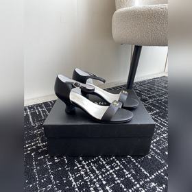 Услуги покупке товаров CHANEL 24ss Сандалии с одной ремешкой Ост