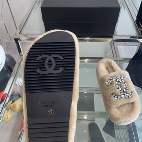 Chanel 24ss Осень-зима Новые тапочки на толстой подошве Пушистые