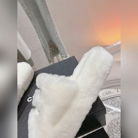 Представляем новую серию щеток для волос двойным C-образным ворсо