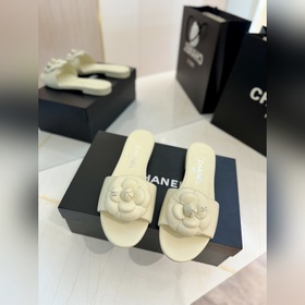 Chanel 24C весна-лето, новая коллекция, серия туфель с капустой.